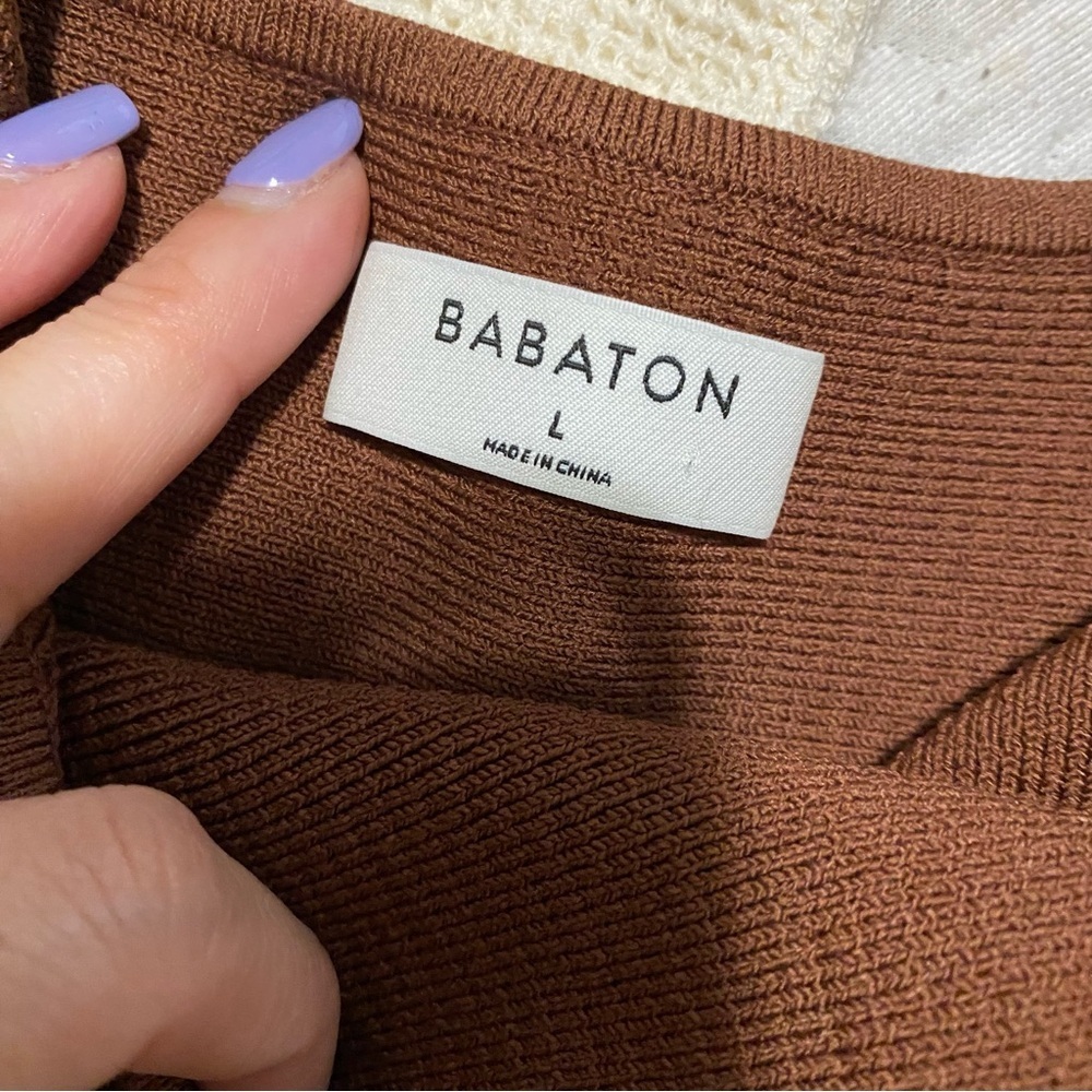 Aritzia | Babaton Sculpt Knit Squareneck Cropped Tank. Large Brown. - Picture 5 of 9